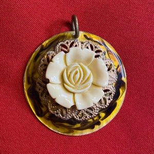 Vintage Rose Mother of Pearl Pendant